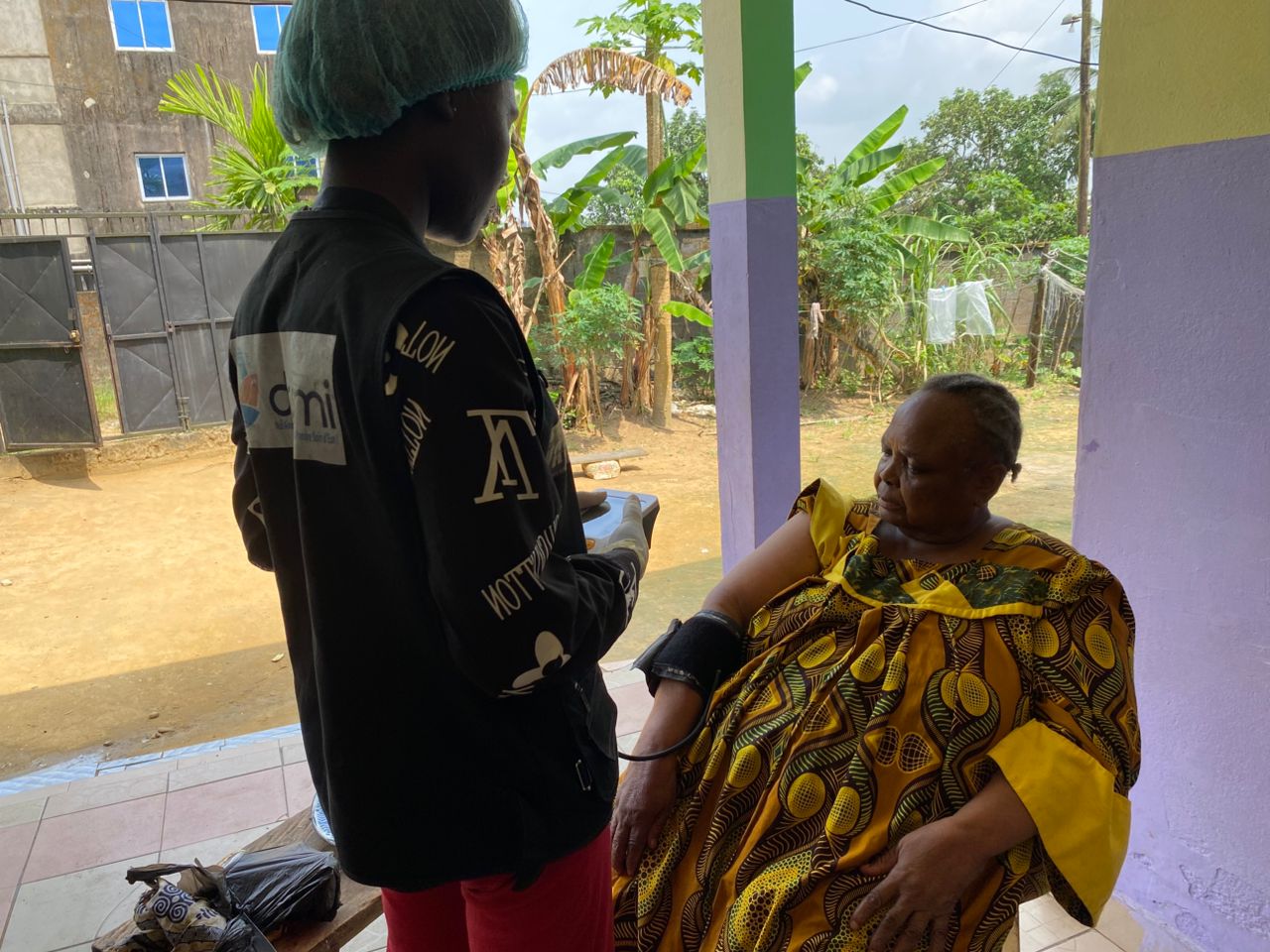 Suivi médical communautaire des personnes âgées au quartier Pom-Lien Saint Thomas, et Haoussa Nyalla